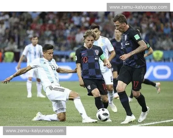 卢日尼基的雨,格列兹曼的泪,与莫德里奇未完的狂想曲:重回法克之巅 卢日尼基的雨,格列兹曼的泪,与莫德里奇未完的狂想曲:重回法克之巅